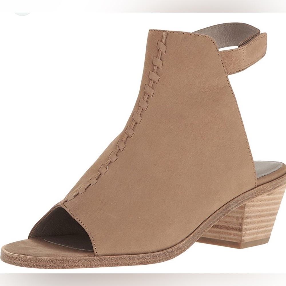 Eileen Fisher Pagoda Earth Tumbled Nubuck Open Toe Tan/Taupe Sandal